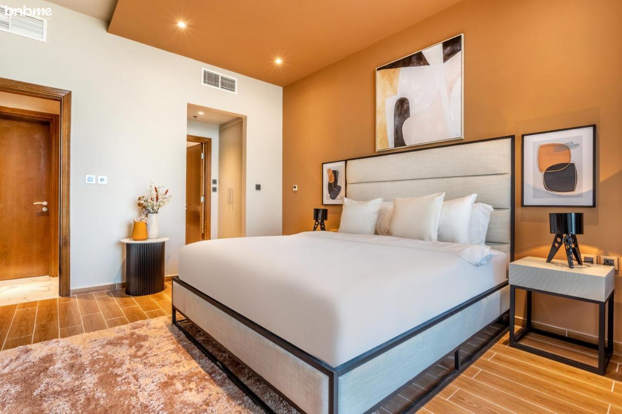 Bnbmehomes - Luxury 2B Apt - Al Habtoor - Amna Tower - 5044 Дубай Екстер'єр фото