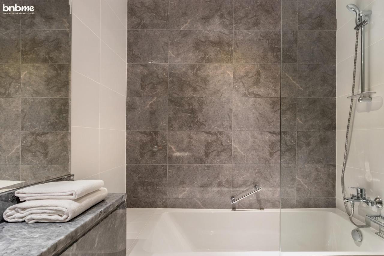 Bnbmehomes - Luxury 2B Apt - Al Habtoor - Amna Tower - 5044 Дубай Екстер'єр фото
